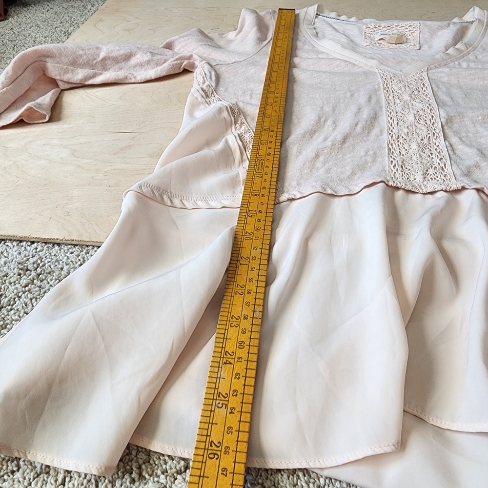 Meadow Rue Anthropologie Melia Blush Peplum Blouse Large - Picture 11 of 14